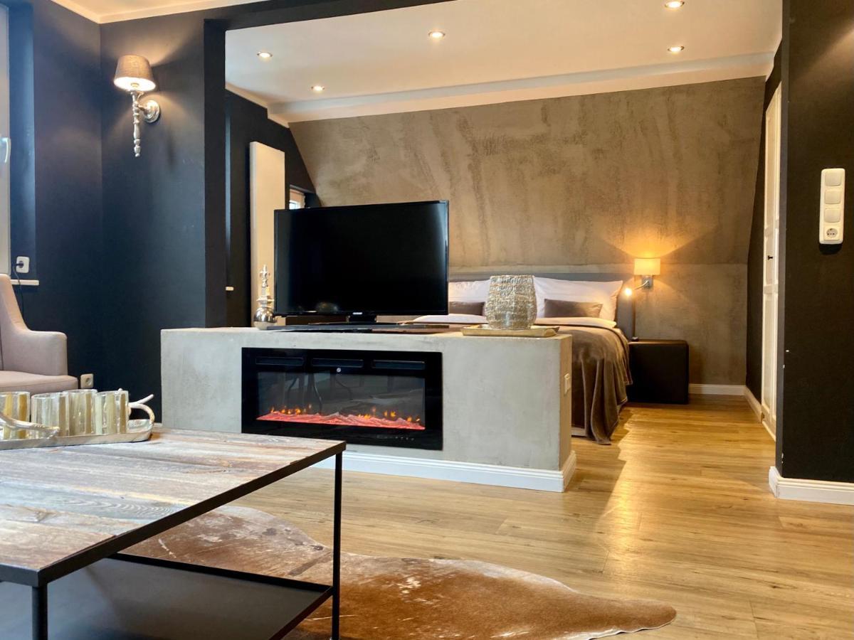 Country-Suites By Verdino Living - Apartments & Suites (Adults Only) Браунлаге Екстериор снимка